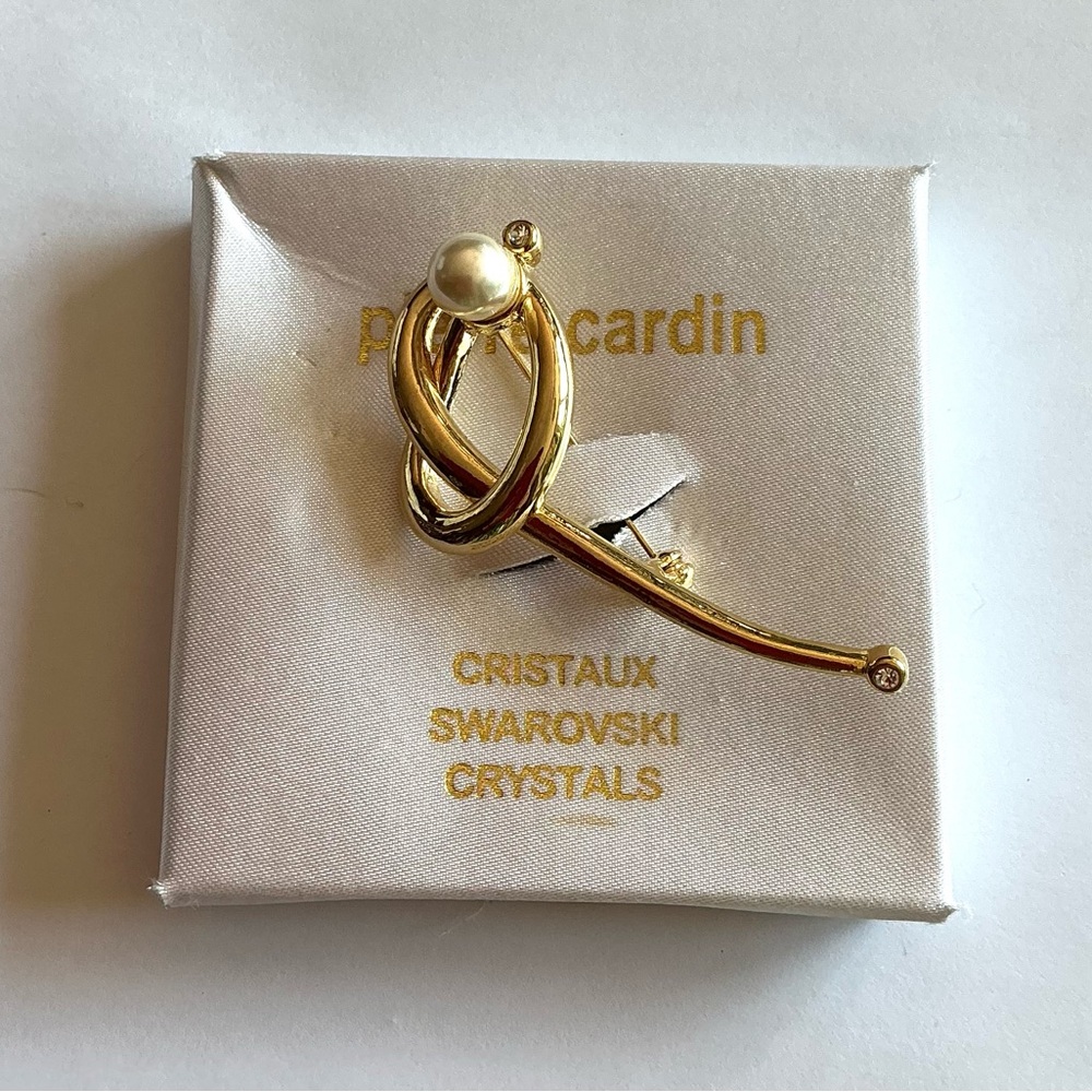 Pierre Cardin Gold Brooch with Pearl and 2 Swarovski Crystals
